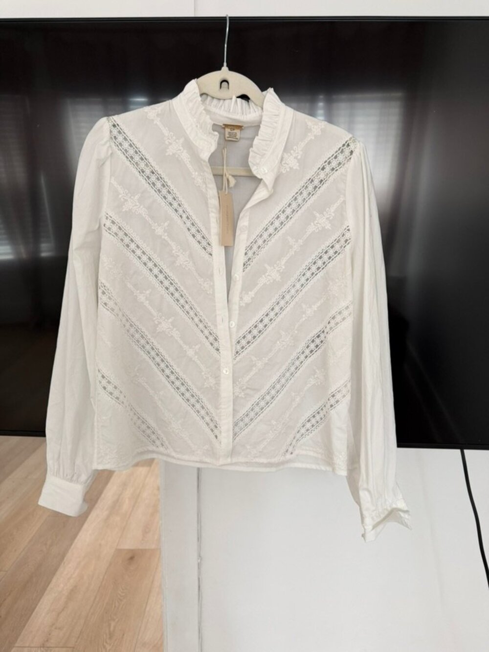 * Magaschoni NWT White 100% Cotton Eyelet Embroidered Boho Blouse S $168